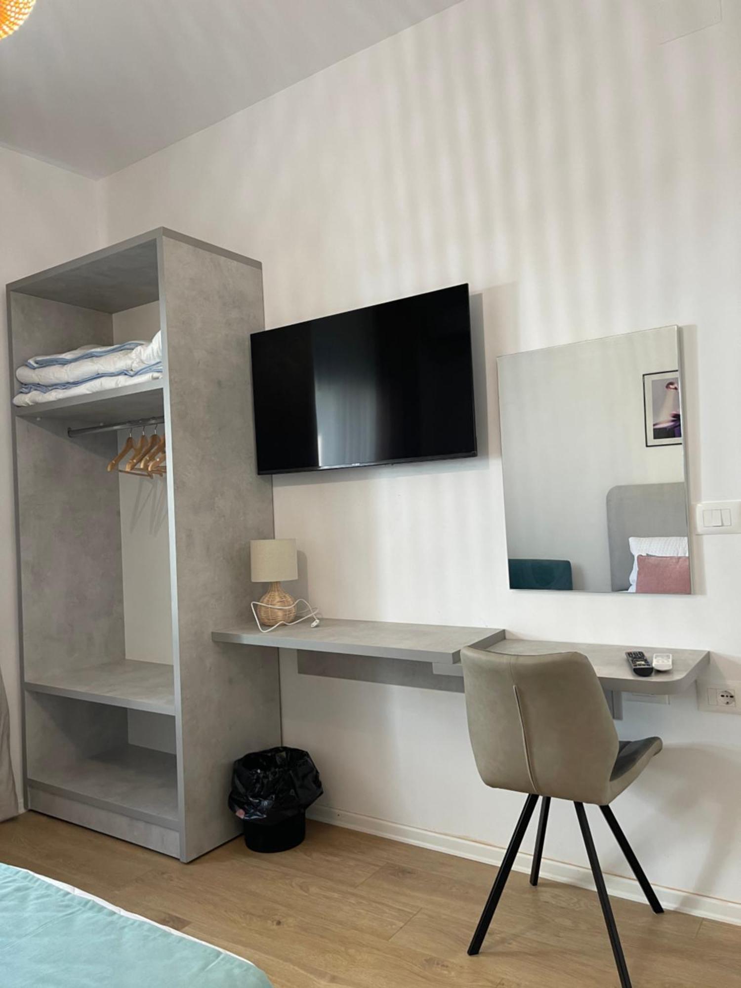 Sunny City Center Apartment Lezhë 外观 照片